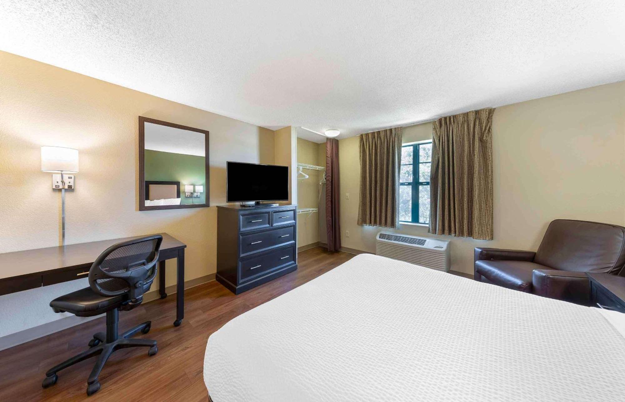 Extended Stay America Select Suites - Atlanta - Cumberland Mall Smyrna Zewnętrze zdjęcie